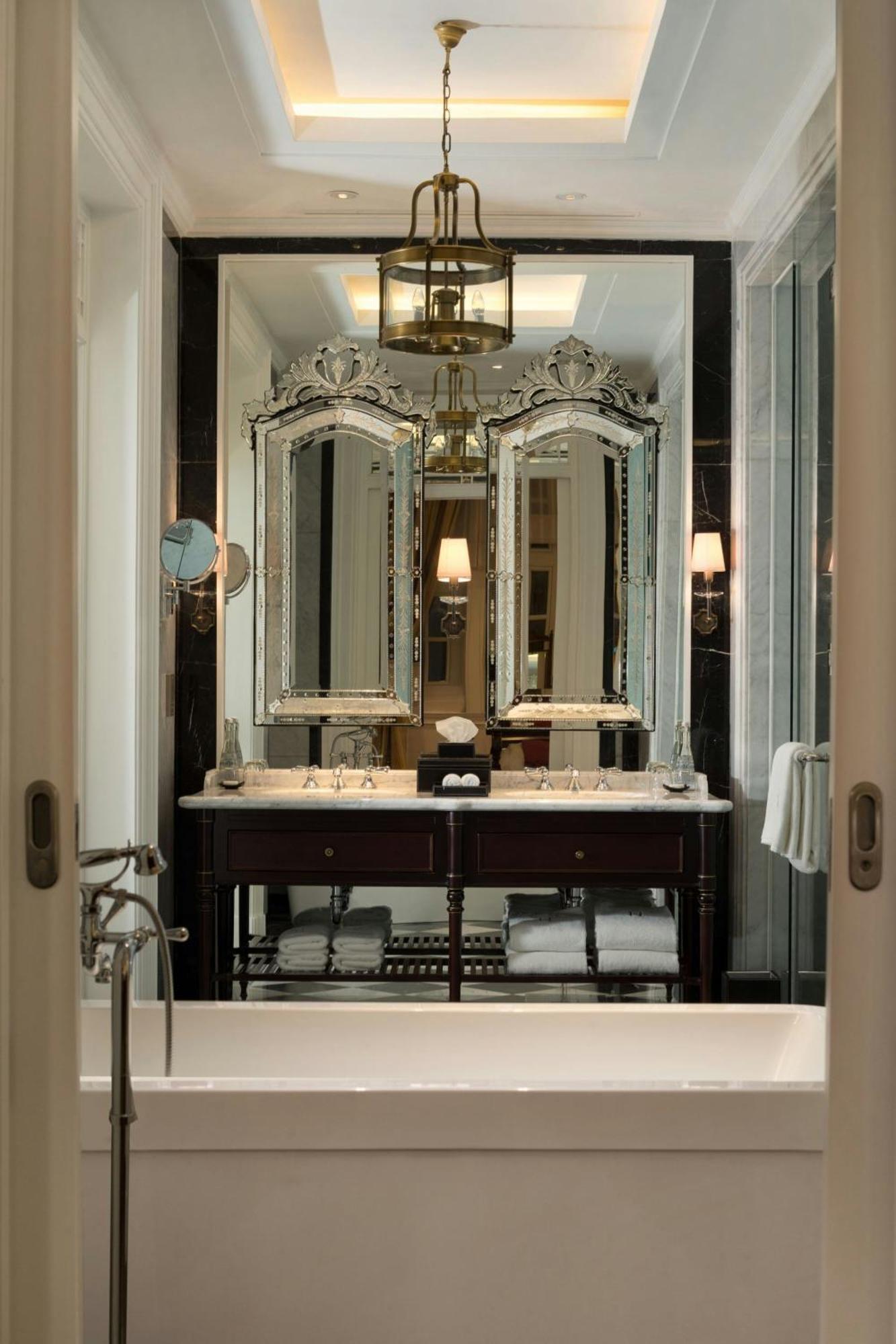 The Hermitage, A Tribute Portfolio Hotel, 5* Jakarta